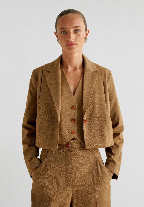 chic padded coatCARAMEL BUTTON BLAZER