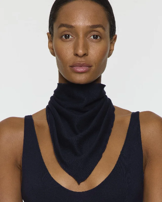 sporty outerwearThe Little Triangle Scarf